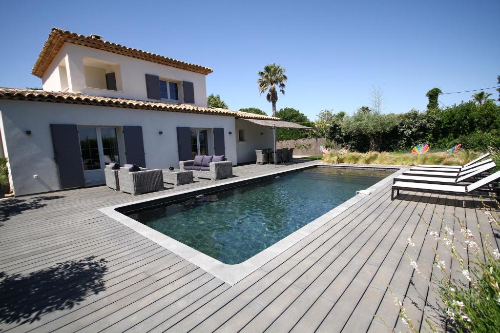 Casabianca Couette-café Saint-Tropez
